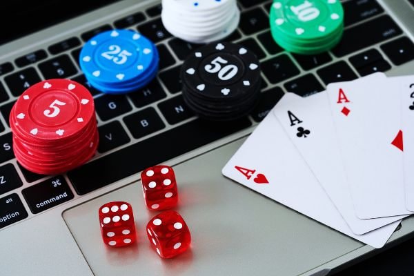Tampilan papan roulette setiaslot dengan penunjuk hasil dan riwayat putaran terakhir